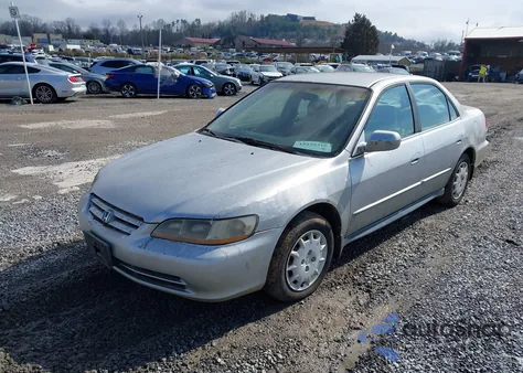2002 Honda Accord 2.3 Lx z USA, uszkodzony, nr VIN 1HGCG56412A058455